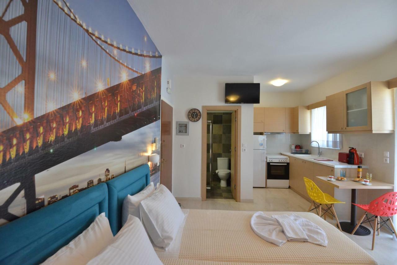 Christina'S Luxury Apartment レティムノ エクステリア 写真